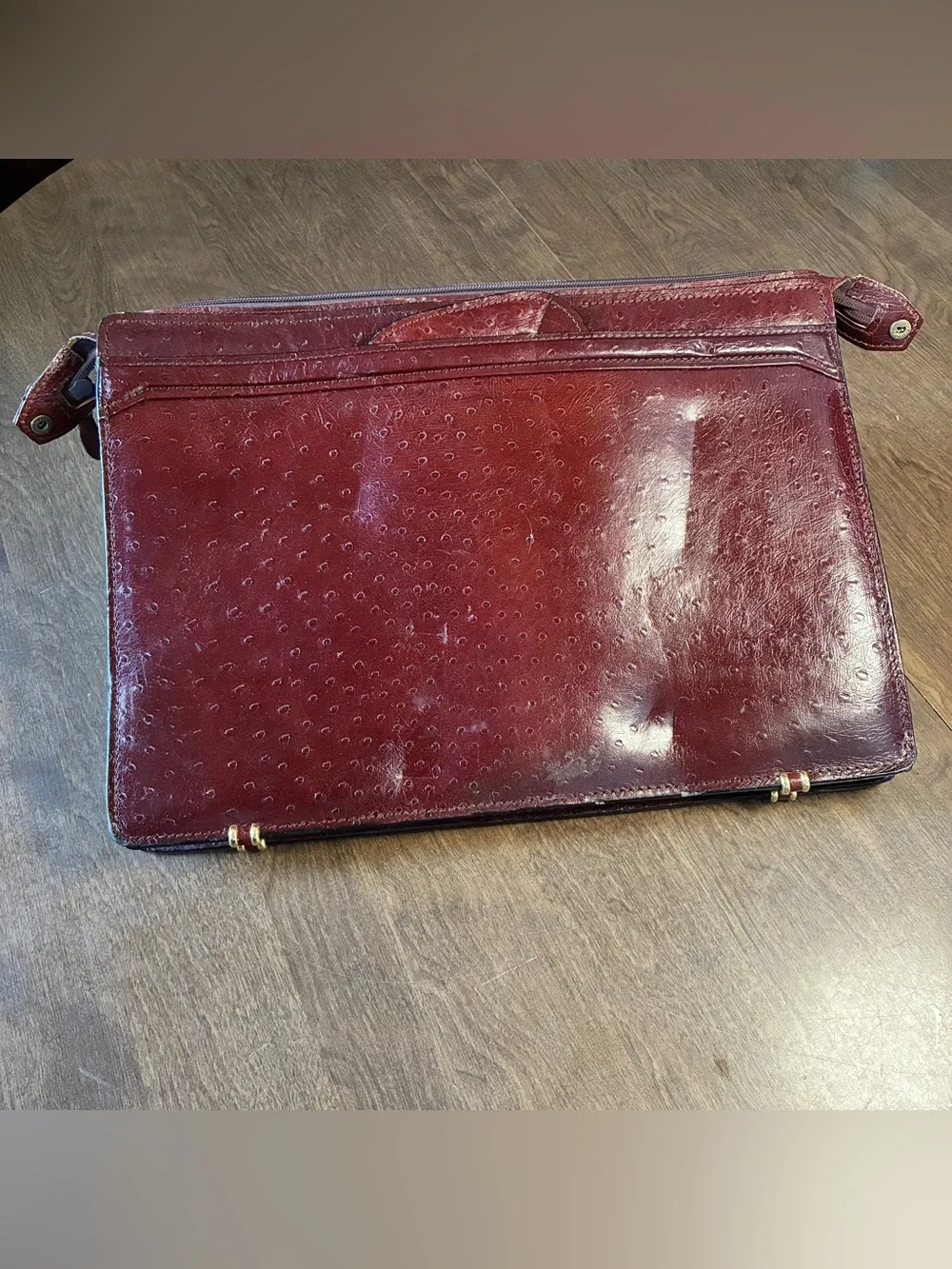 Vintage  Giorgio Bernini Handcrafted Leather Ostrich Embossed Gussett Portfolio